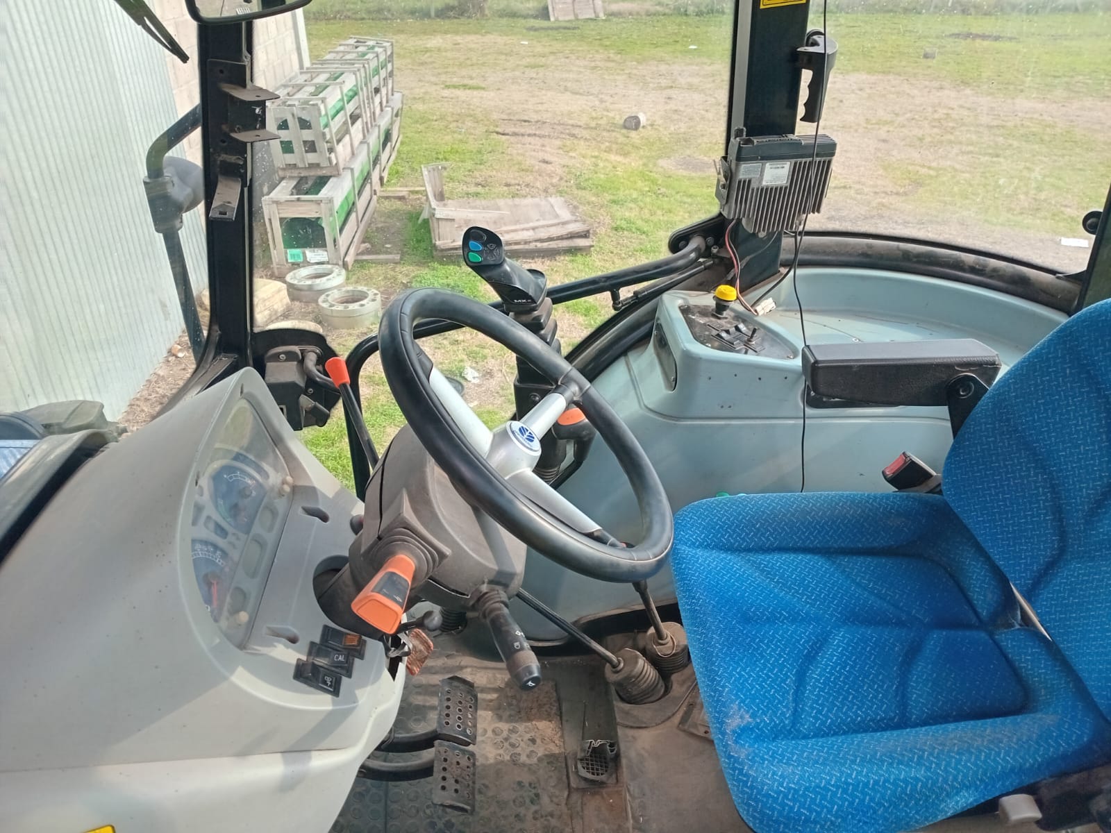 Tractor New Holland TL 5100, año 2020