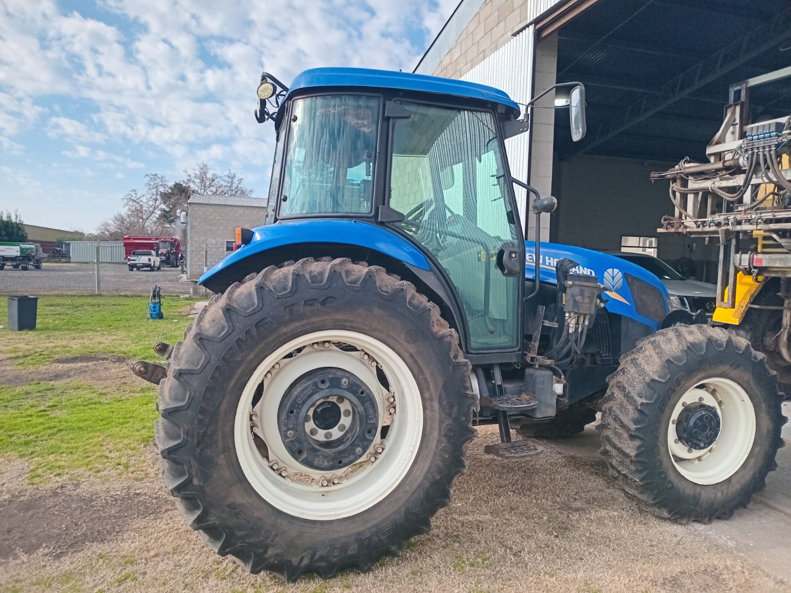 Tractor New Holland TL 5100, año 2020